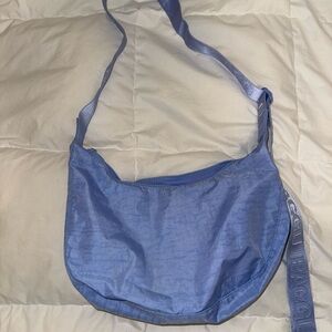 Baggu medium crescent bag in French blue
